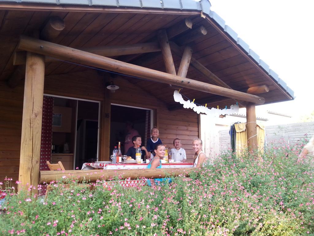 Parc Residentiel Les Hauts De Baldy Agde Exterior photo